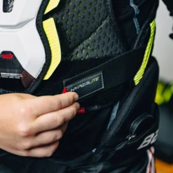 Bauer VAPOR HYPERLITE SHOULDER PADJUNIOR 5 Bauer VAPOR HYPERLITE SHOULDER PADJUNIOR -Bauer 638842 3