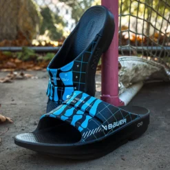 BAUER | OOFOS SLIDE - SKELETON SPORT JUNIOR 13 BAUER | OOFOS SLIDE - SKELETON SPORT JUNIOR -Bauer OOFOSskeleton Black 07 080c4fdb 7a49 4e3c 8006 b28c086263a9