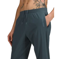 BAUER // Lululemon SURGE JOGGER -Bauer surgejogger blue 3